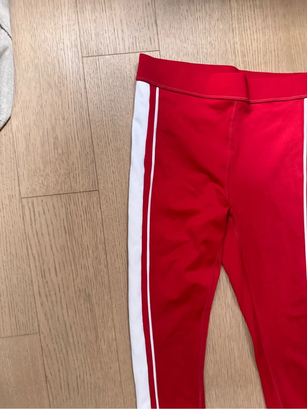 Alo Red Side-Striped Athletic Leggings